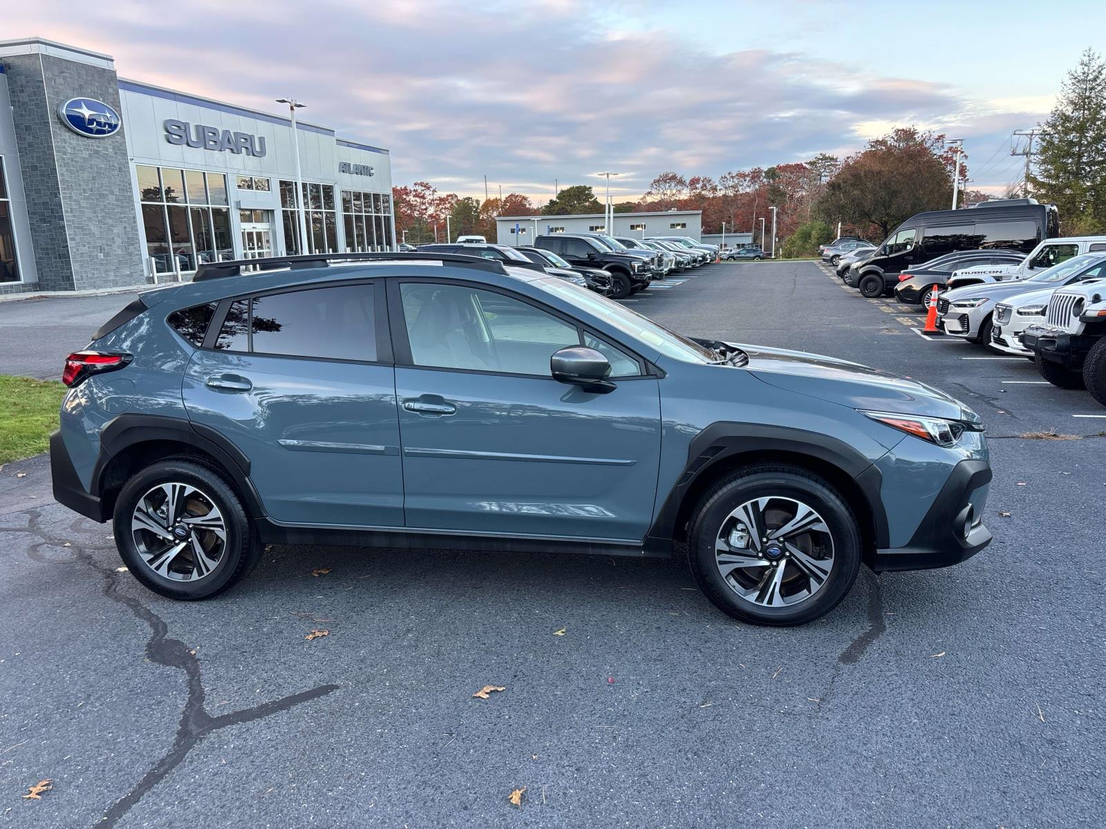 2025 Subaru Crosstrek Premium photo 2