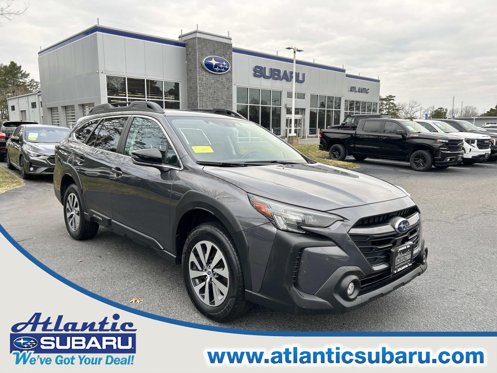 2023 Subaru Outback Premium's photo
