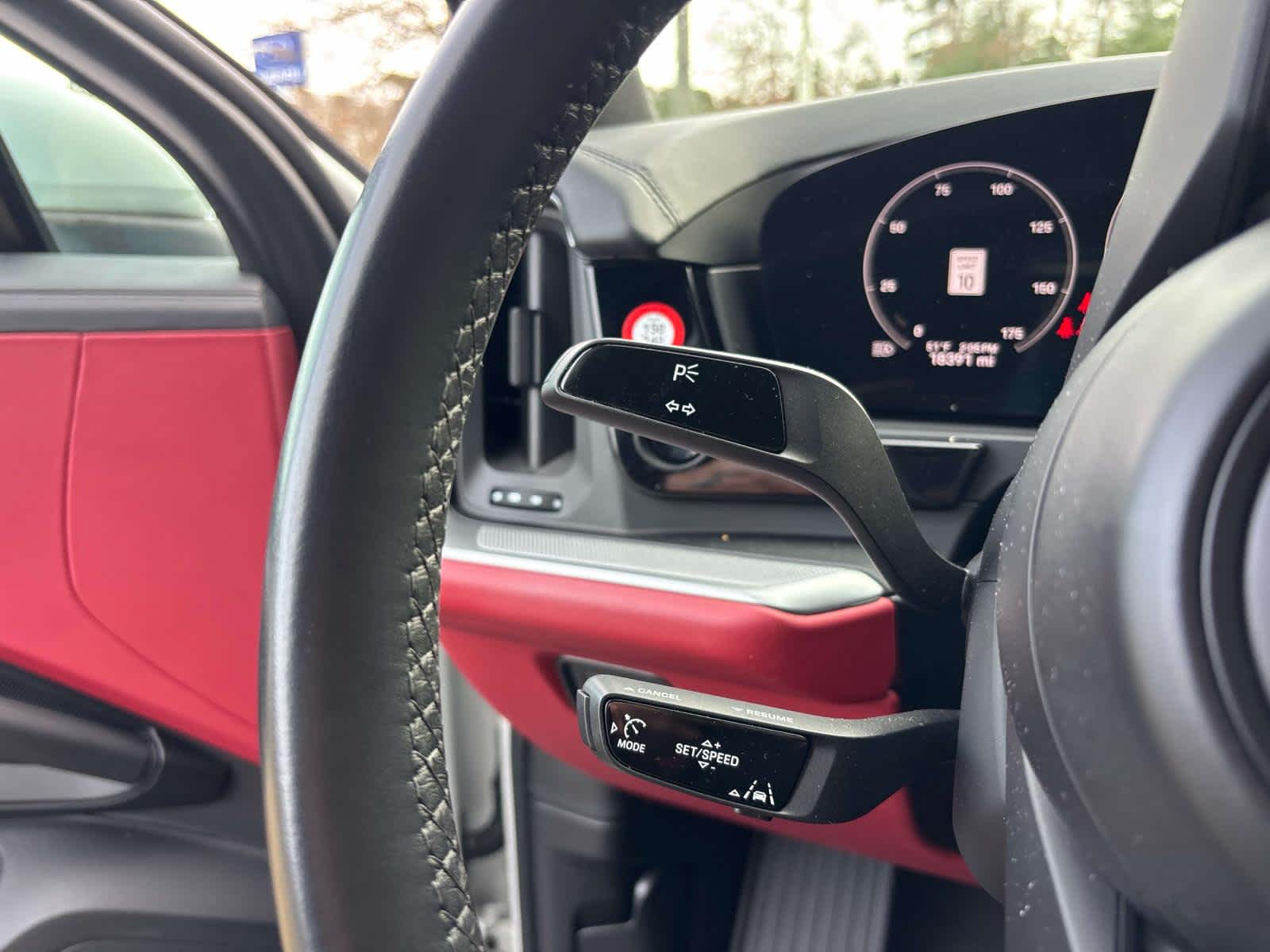 2024 Porsche Cayenne Base - Photo 25