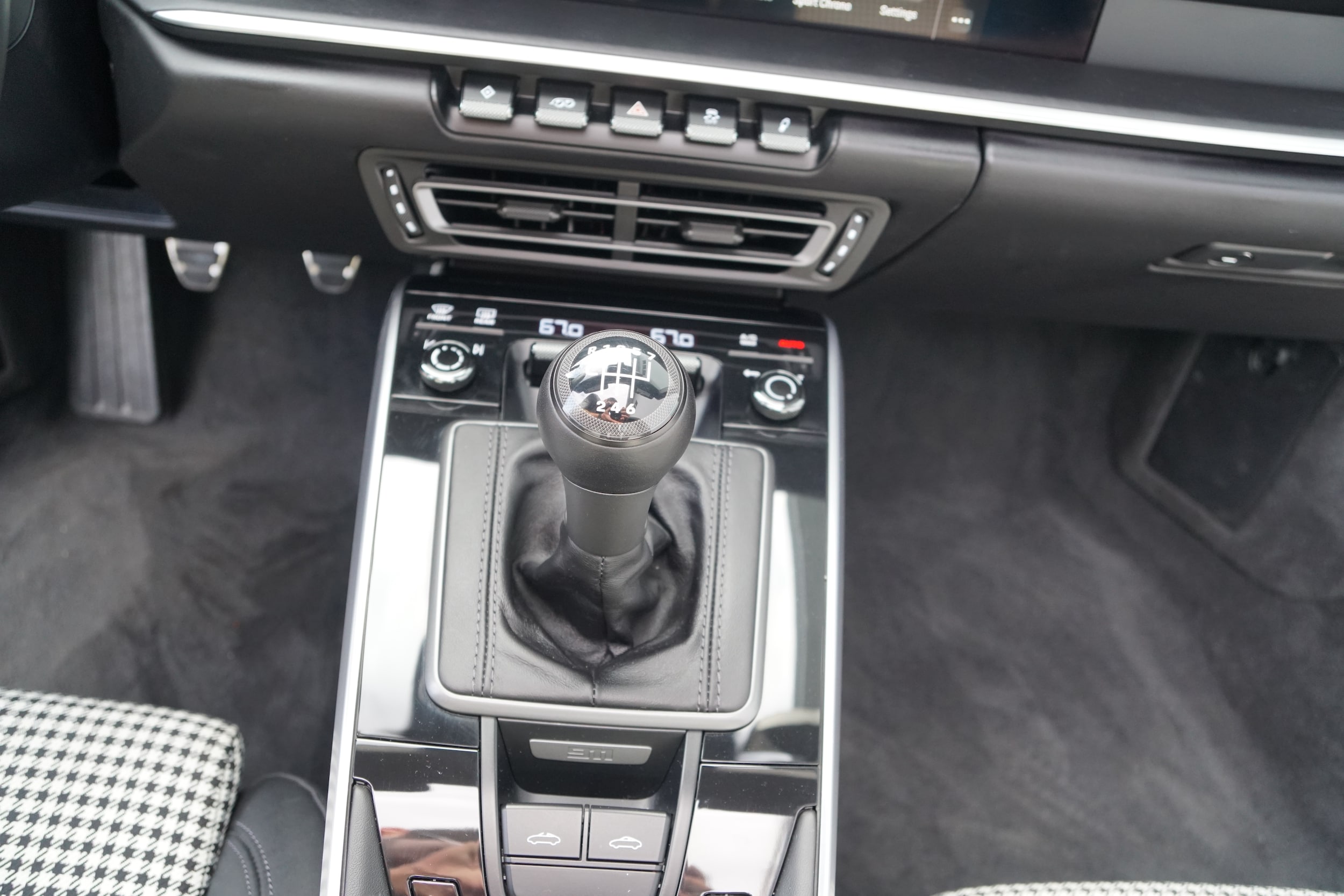 2024 Porsche 911 Edition 50 Years Porsche Design - Photo 13
