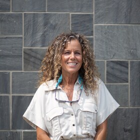 Staff member Kim Demmin from ID_05909b76f5ce