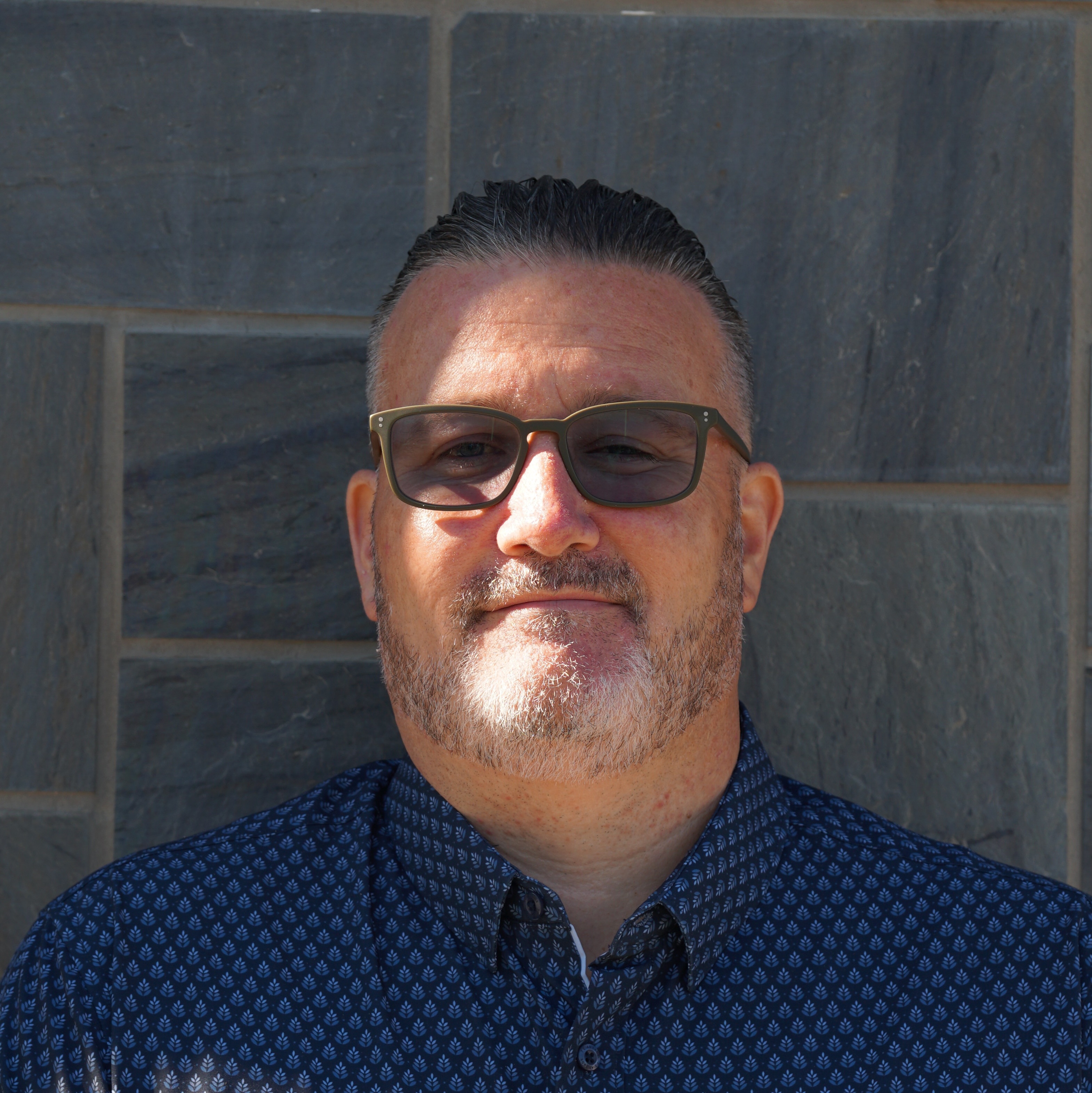 Staff member Paul Daphnis from ID_05909b76f5ce