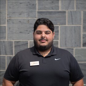 Staff member Saulo Ribeiro from ID_05909b76f5ce