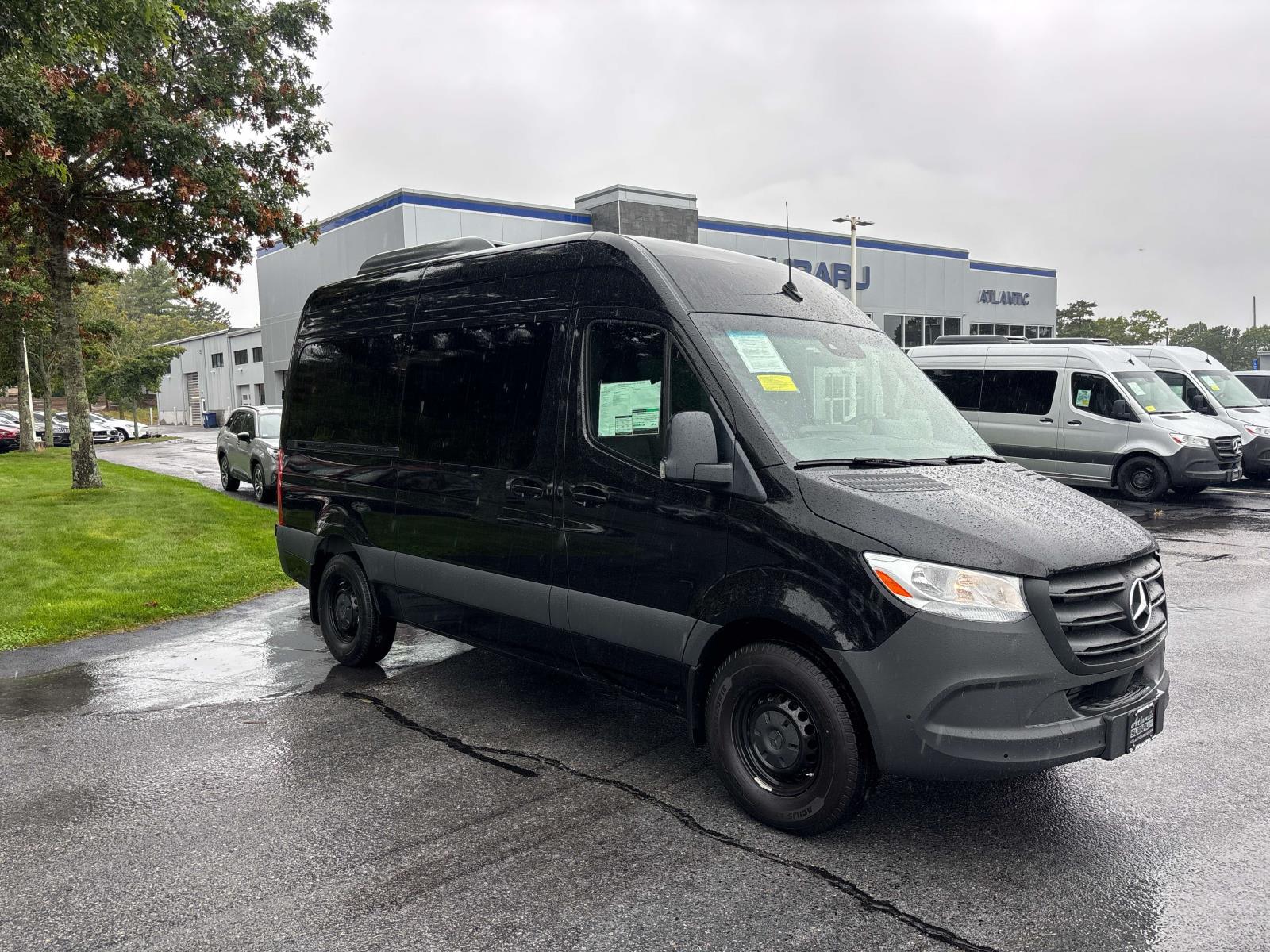 2024 Mercedes-Benz Sprinter Passenger Van Base's photo