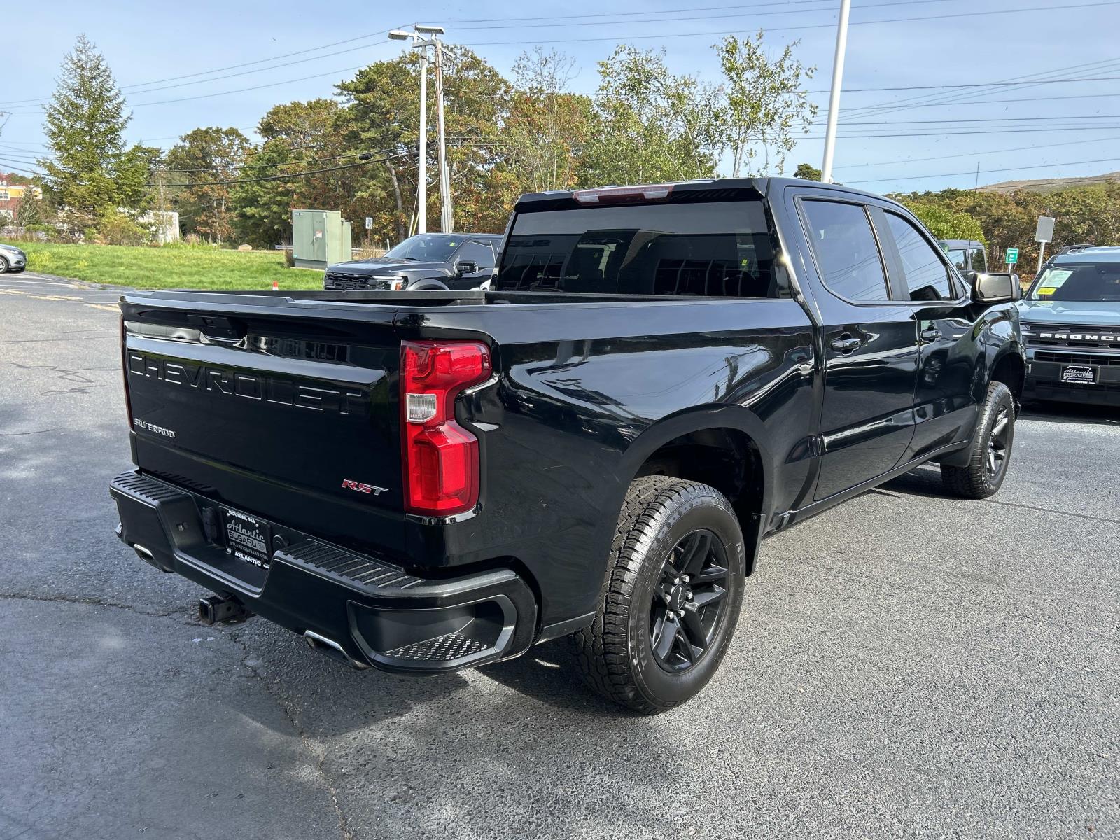 2019 Chevrolet Silverado 1500 RST - Photo 3
