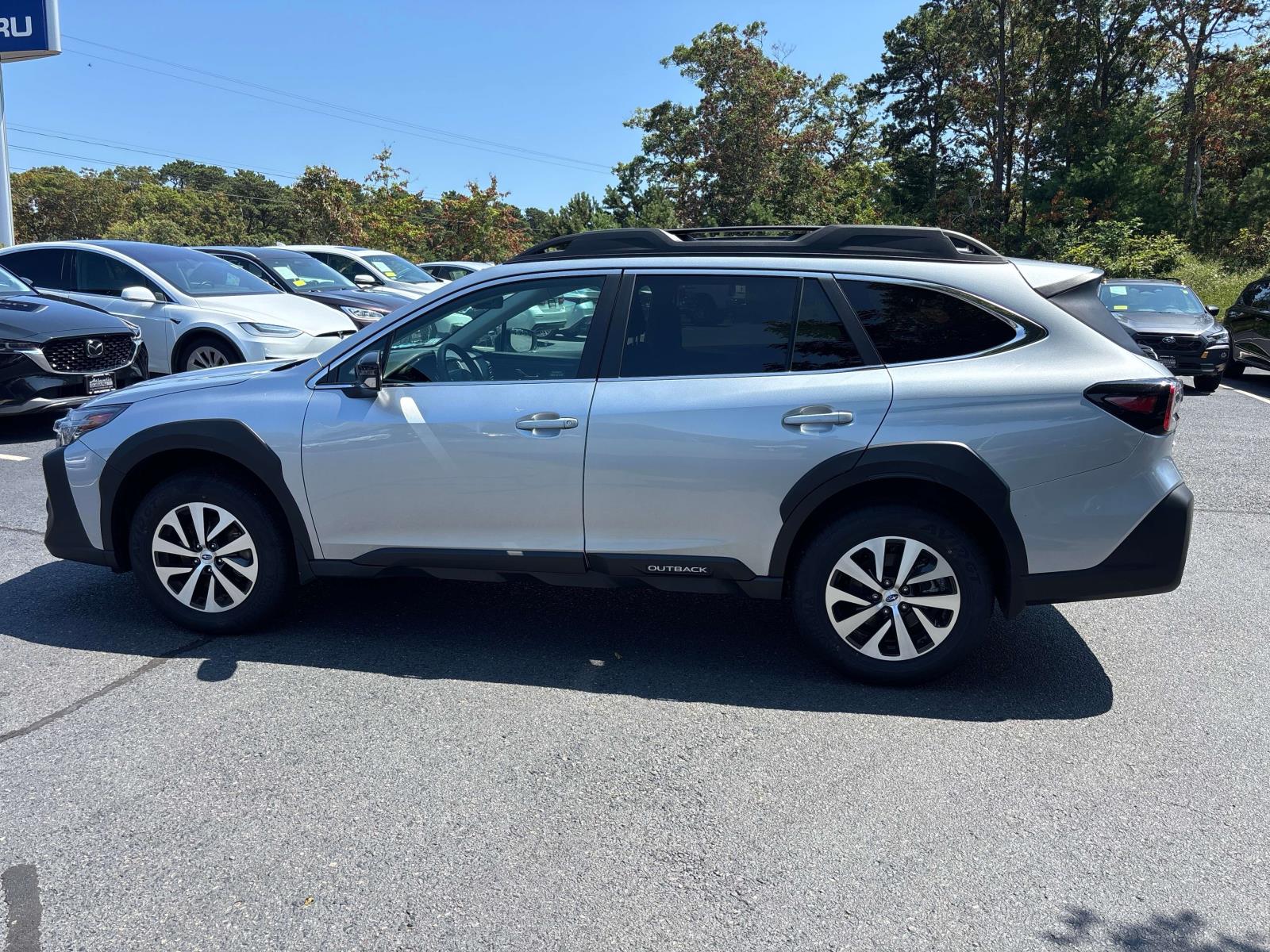 2025 Subaru Outback Premium photo 3