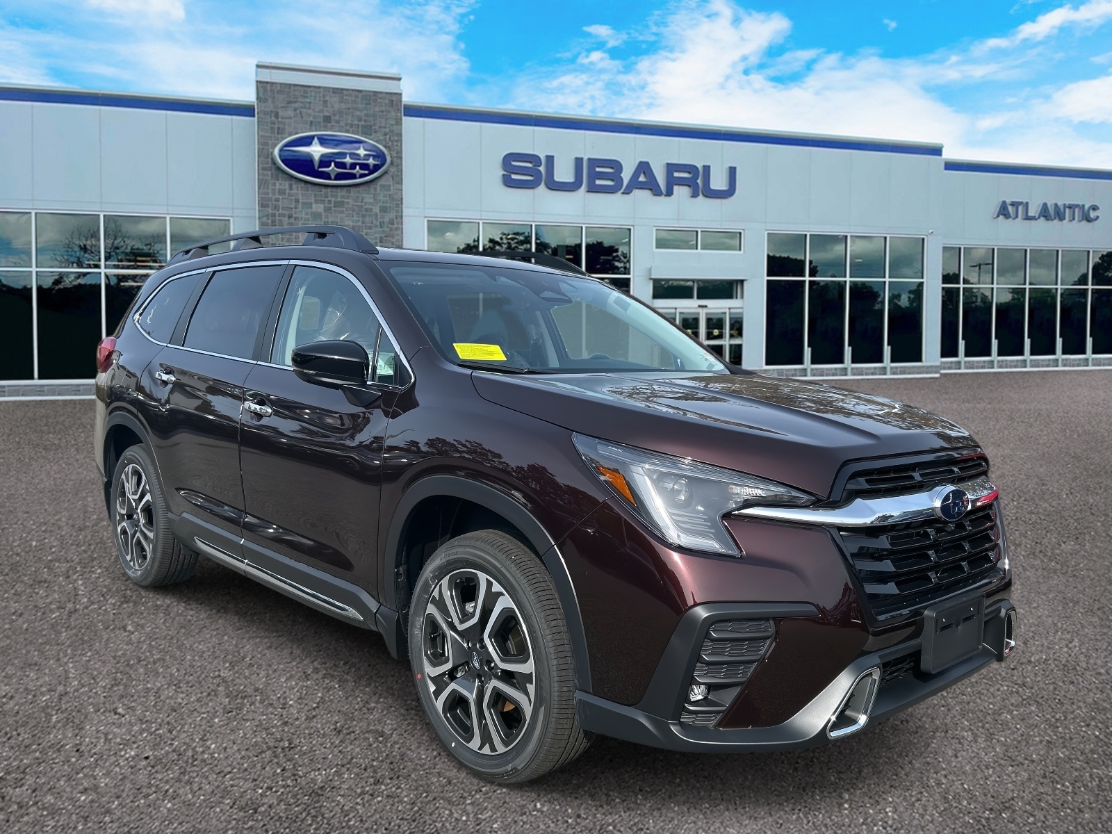 2025 Subaru Ascent Touring's photo