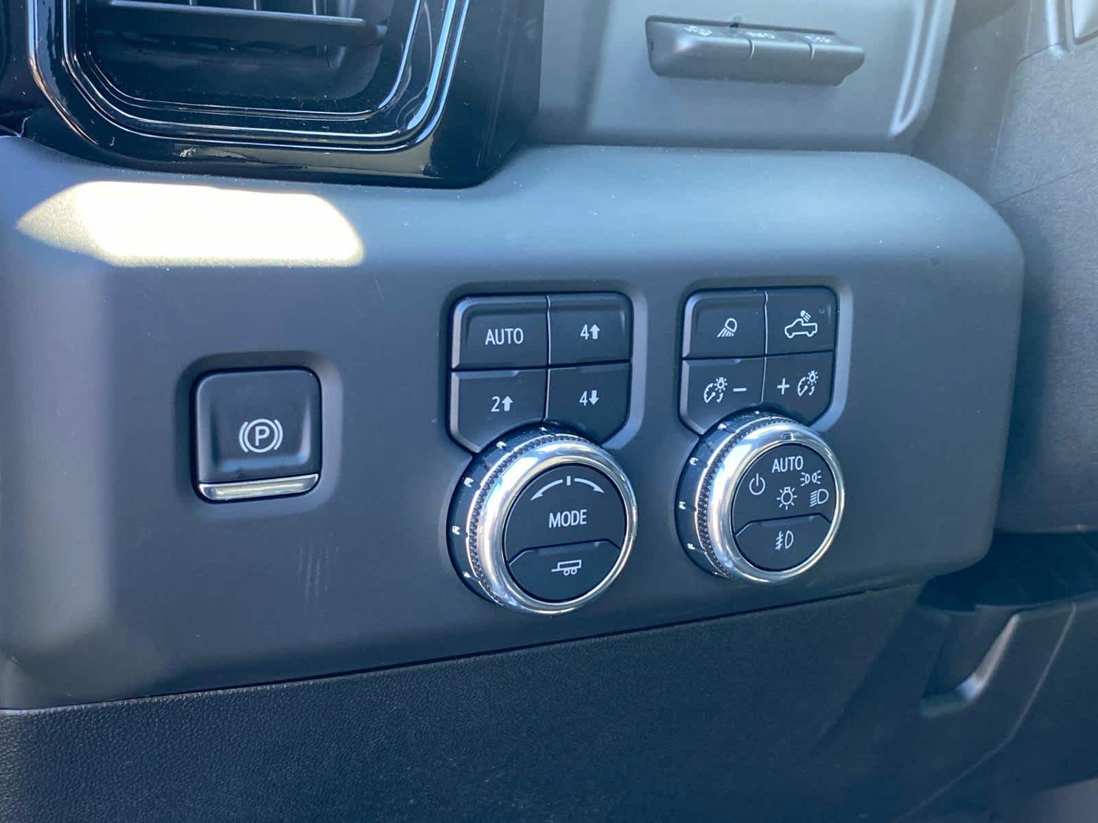 2025 GMC Sierra 2500HD AT4X - Photo 26