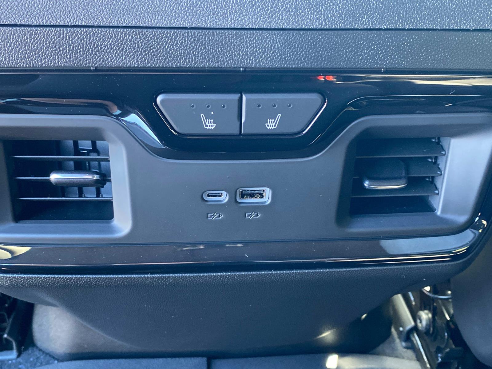 2025 GMC Sierra 2500HD AT4X - Photo 15