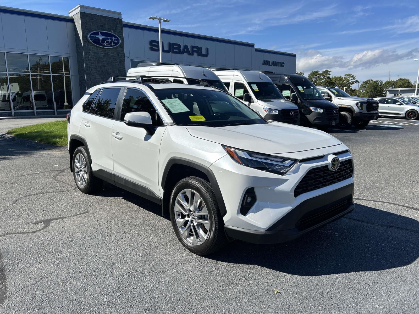 2025 Toyota RAV4 XLE Premium's photo