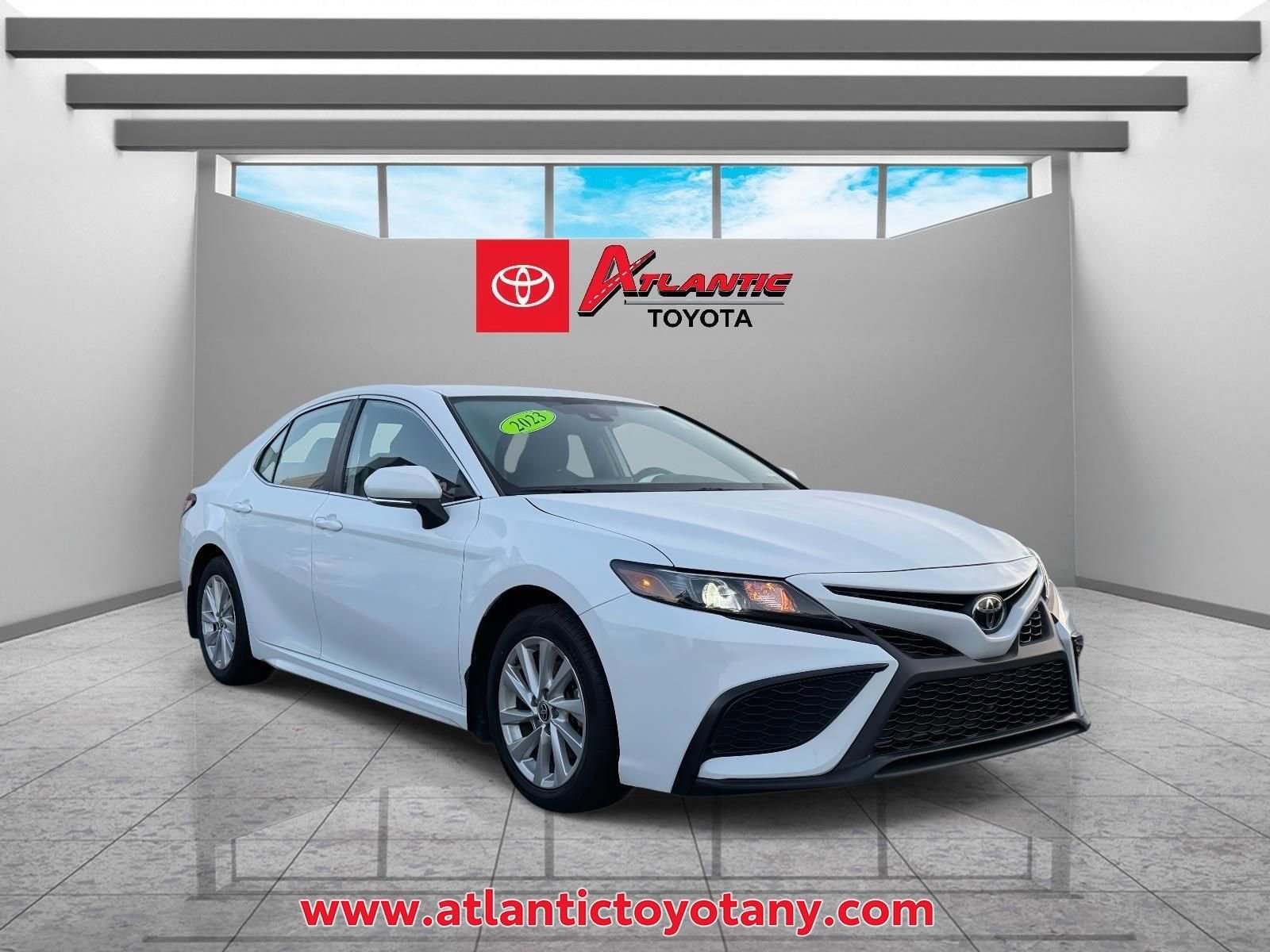 2023 Toyota Camry Sedan 