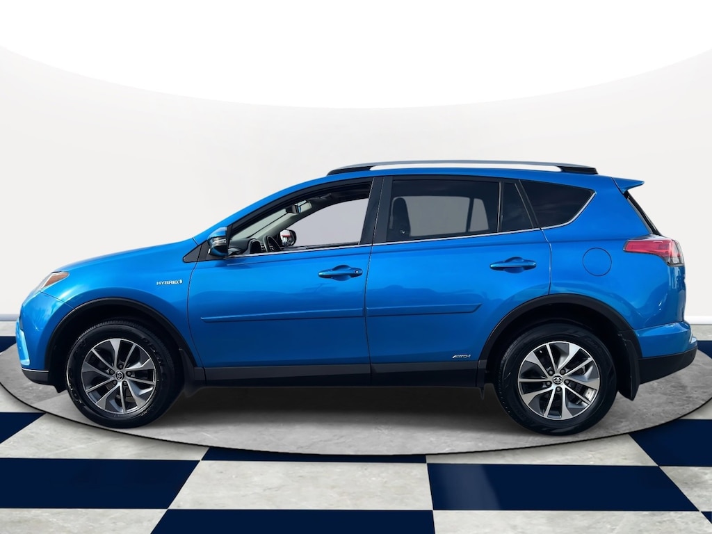 Used 2017 Toyota RAV4 Hybrid XLE SUV