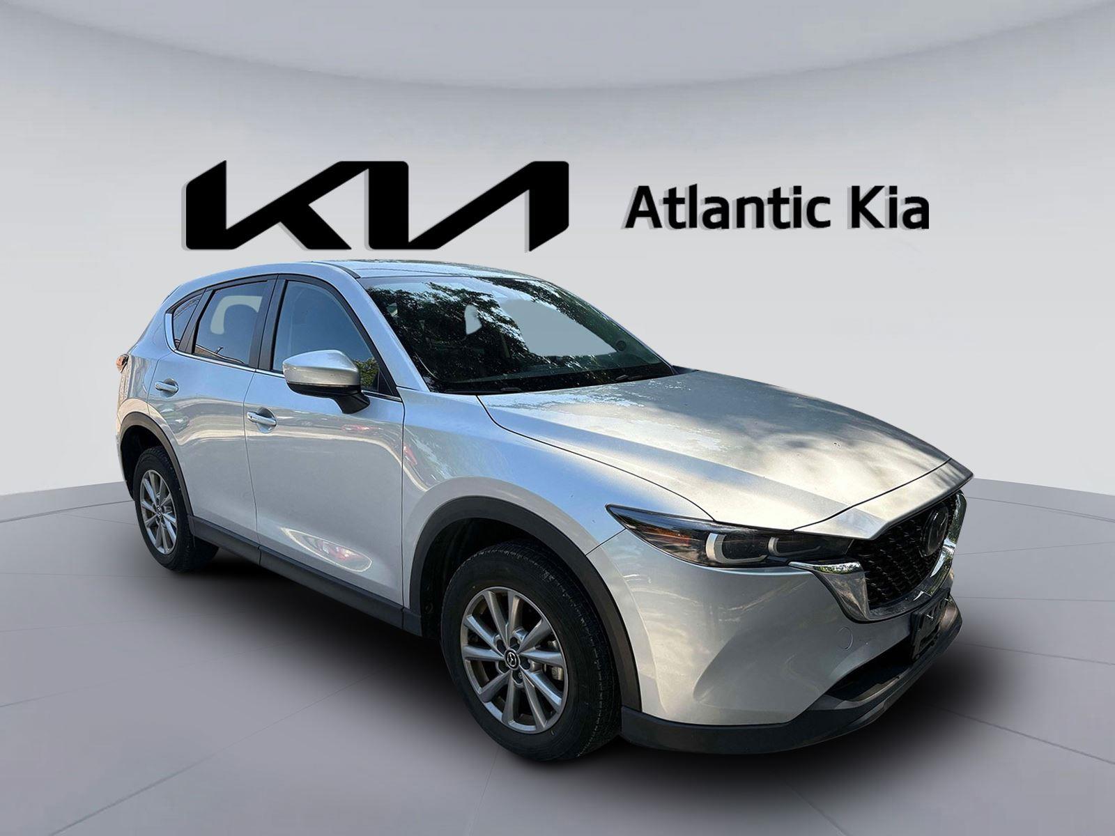 2022 Mazda CX-5 2.5 S Preferred photo 2