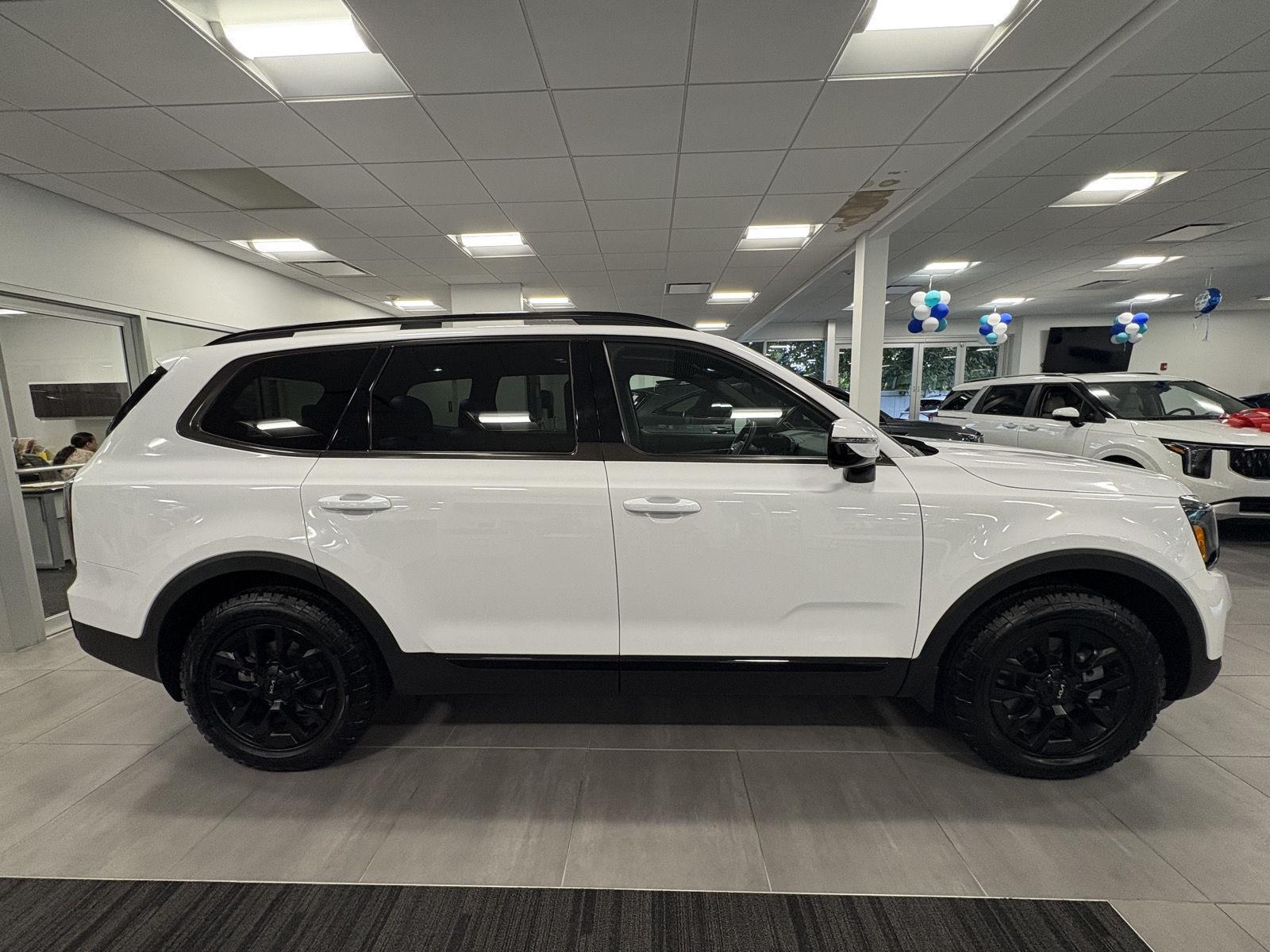 2024 Kia Telluride SX Prestige X-Pro photo 2