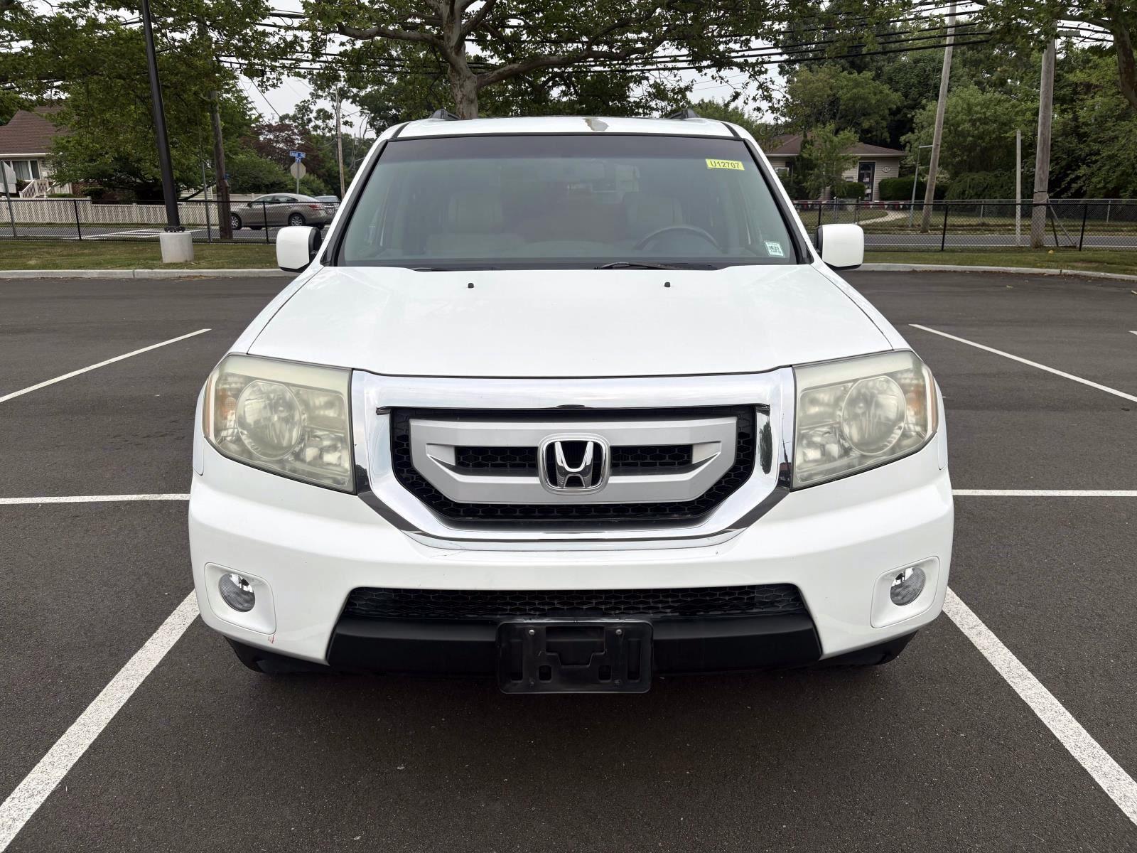 Used 2010 Honda Pilot EX-L with VIN 5FNYF4H54AB033062 for sale in West Islip, NY