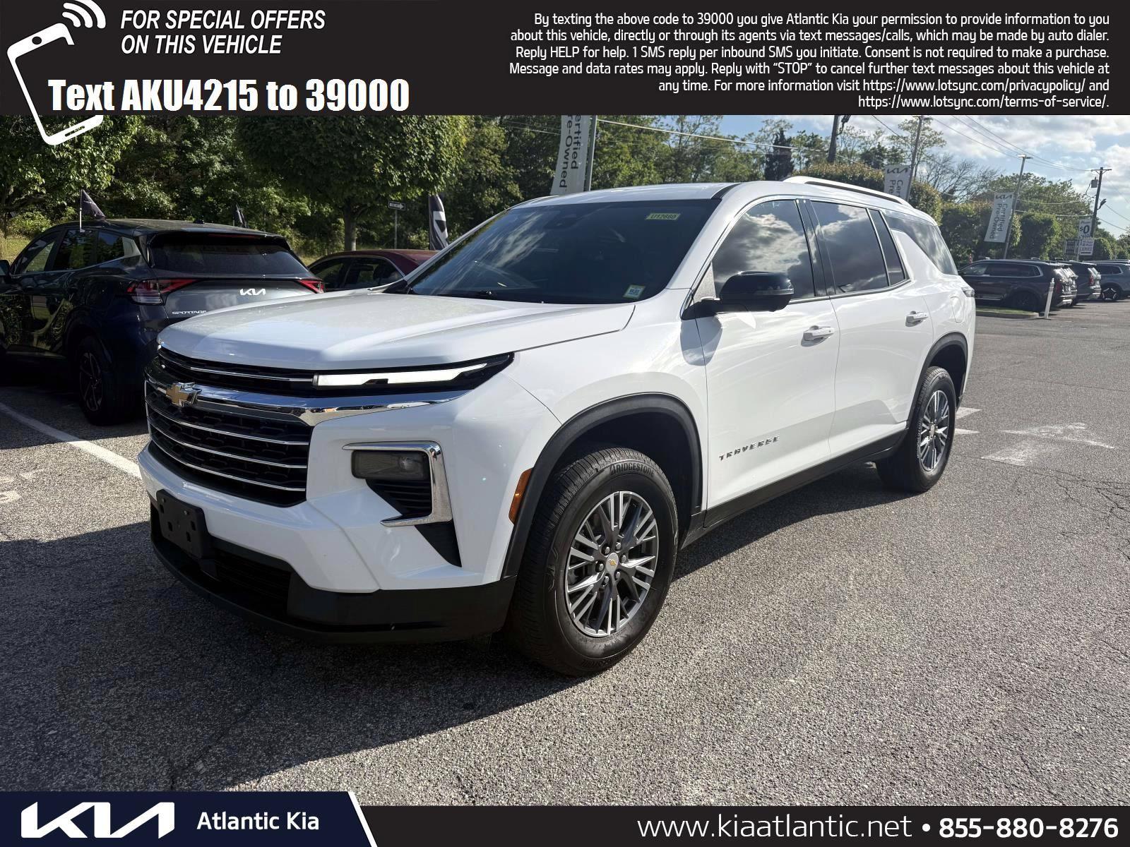 2025 Chevrolet Traverse AWD LT's photo