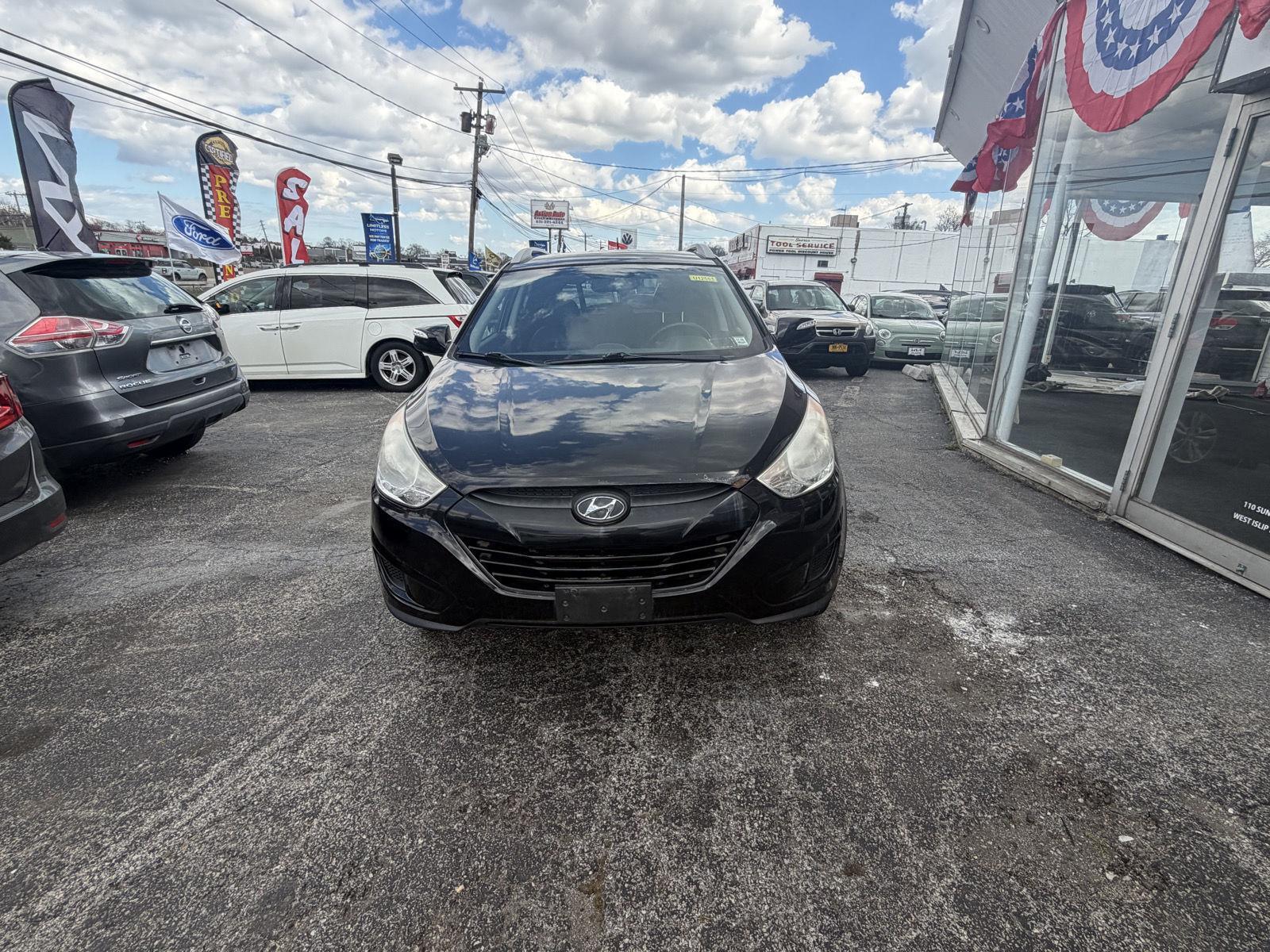 Used 2012 Hyundai Tucson GLS with VIN KM8JUCAC7CU346221 for sale in West Islip, NY