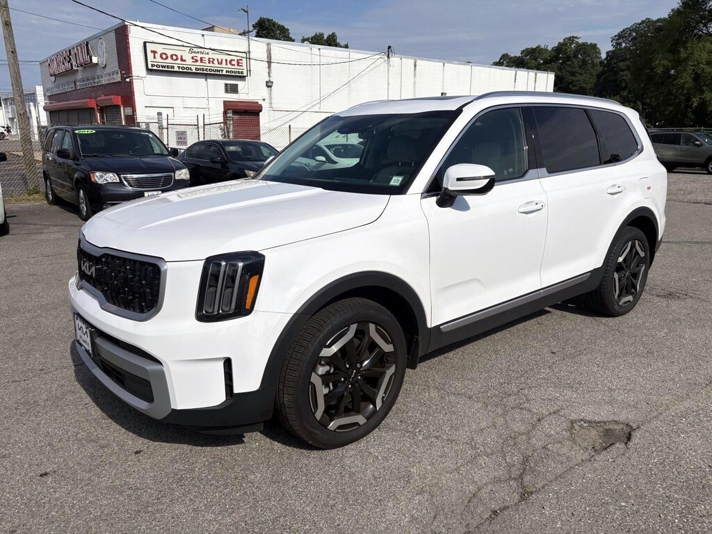 Used 2025 Kia Telluride EX SUV