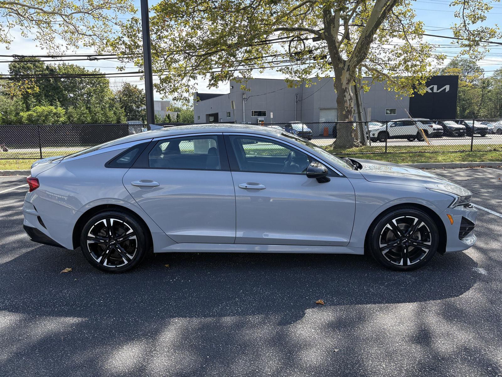 2023 Kia K5 GT-Line photo 4