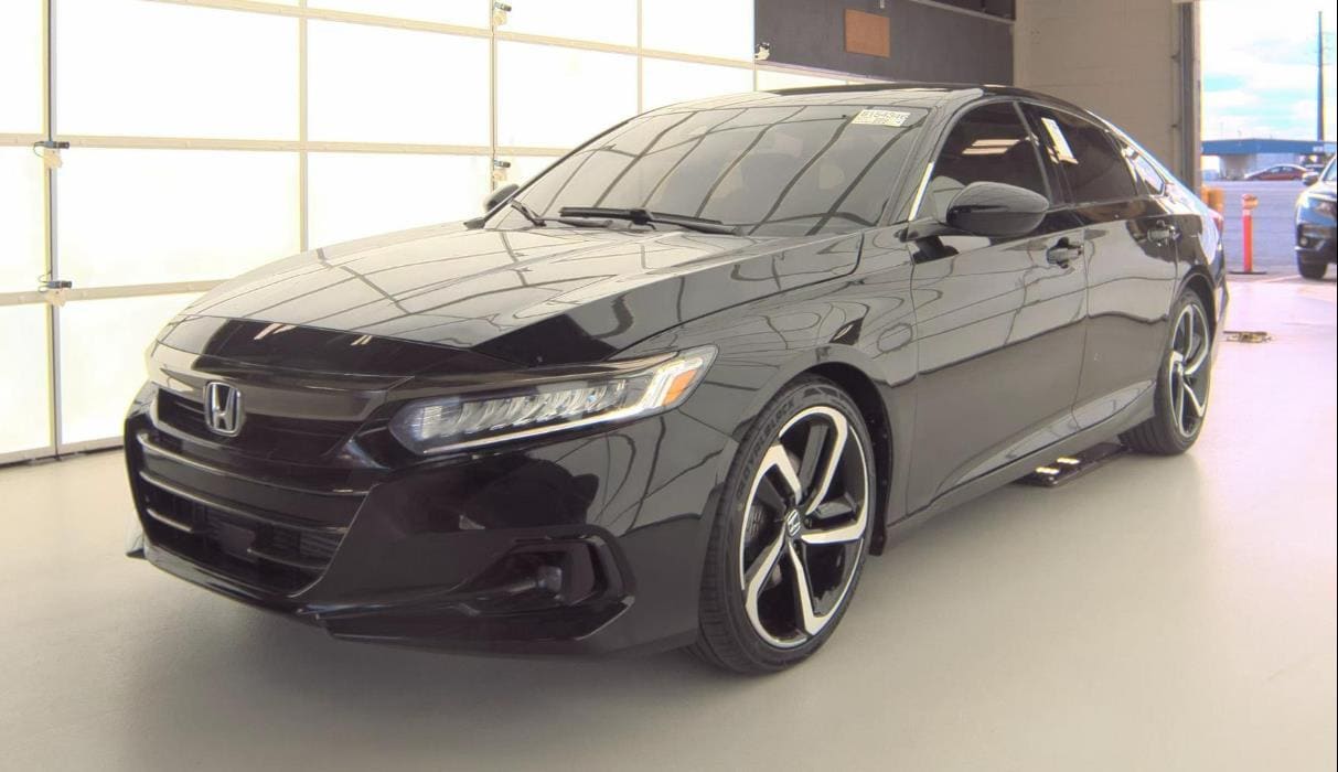2021 Honda Accord Sport's photo