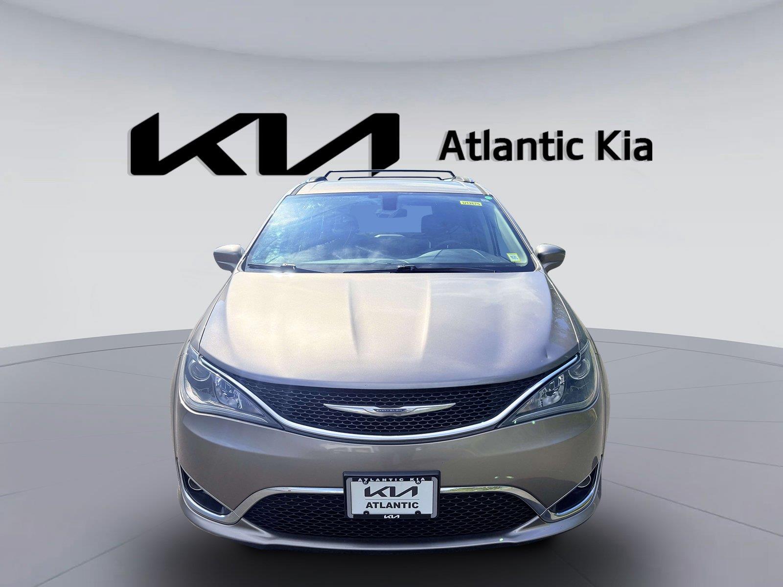 Used 2017 Chrysler Pacifica Touring-L Plus with VIN 2C4RC1EG4HR644371 for sale in West Islip, NY