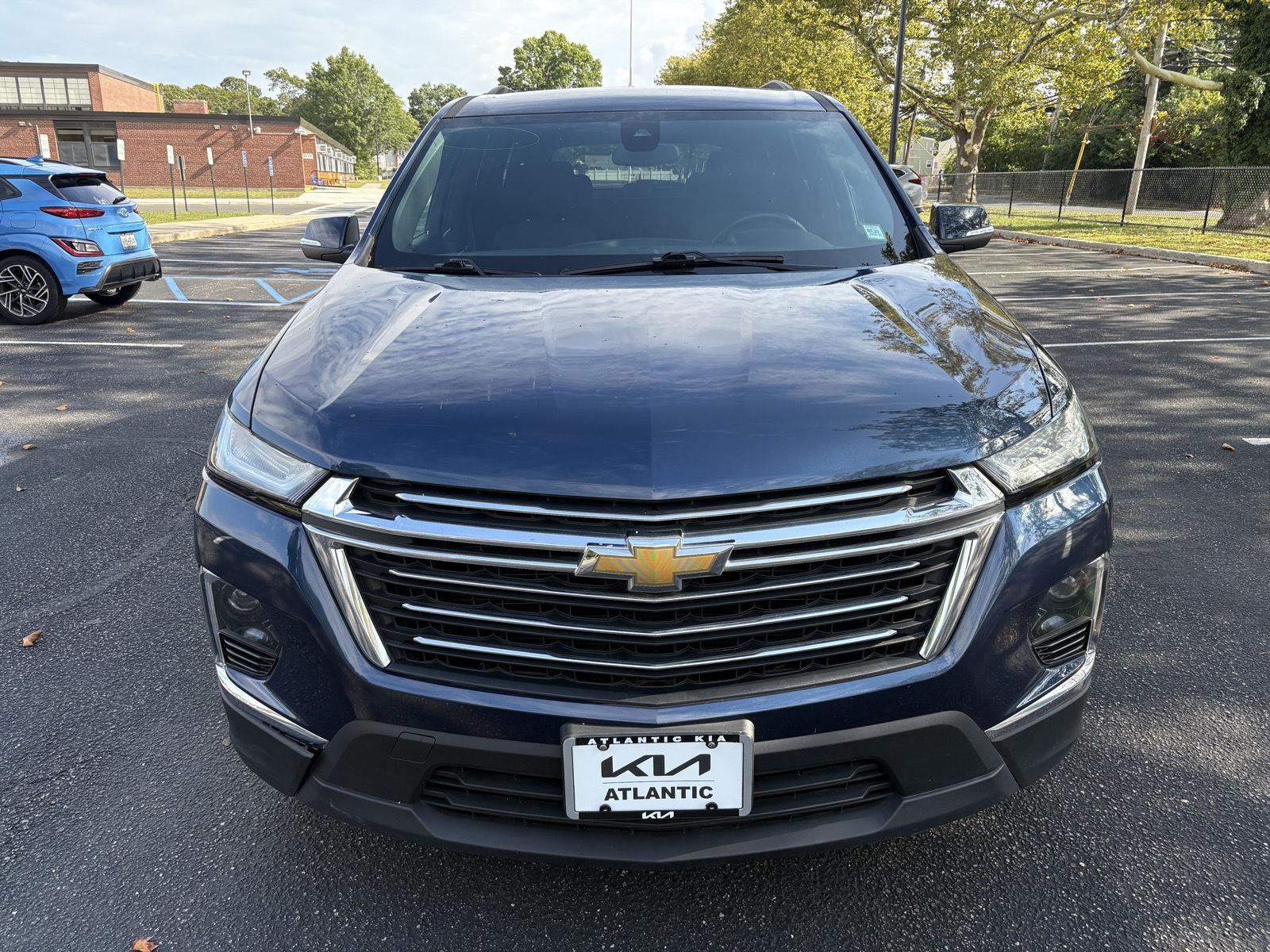 2022 Chevrolet Traverse Cloth photo 2