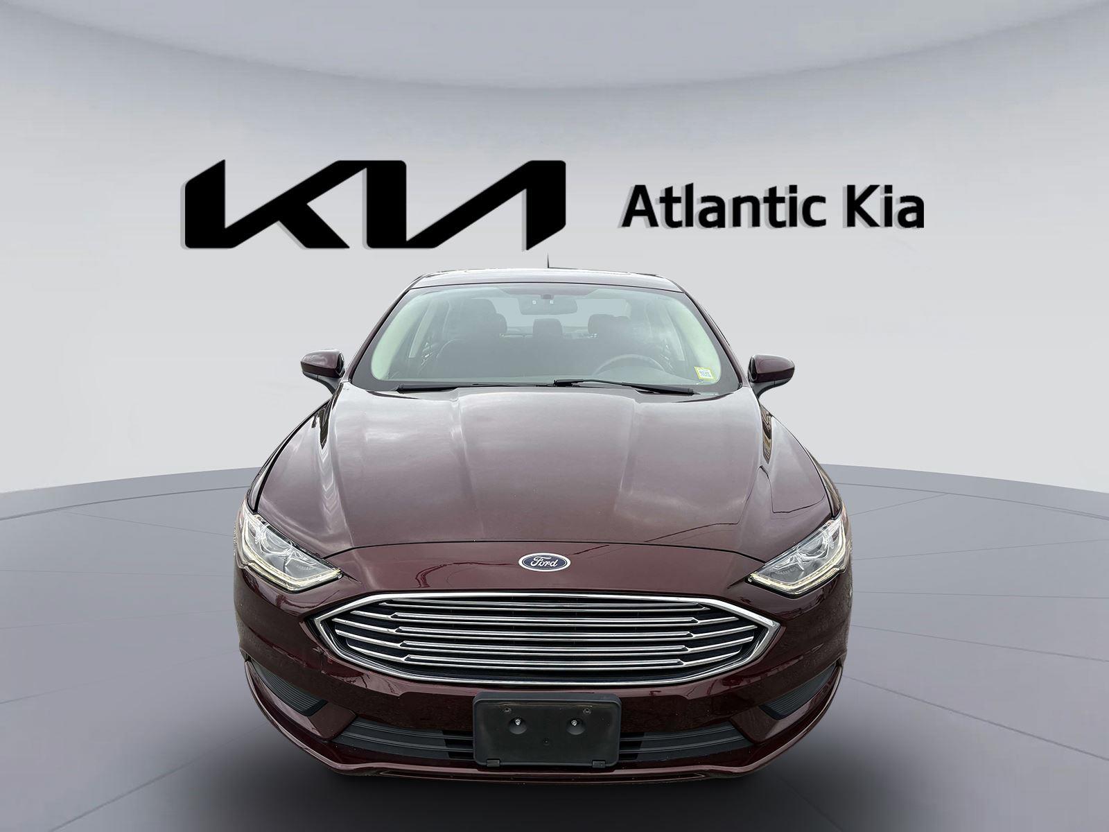 Used 2018 Ford Fusion SE with VIN 3FA6P0HD7JR192926 for sale in West Islip, NY