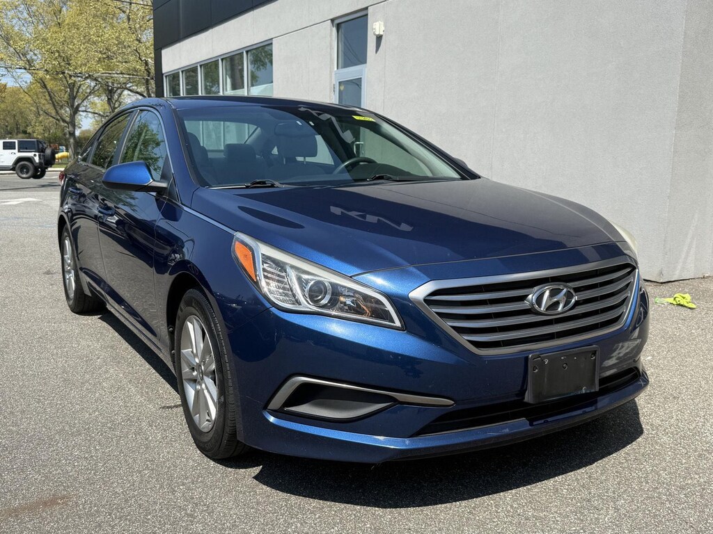 Used 2016 Hyundai Sonata 2.4L SE Sedan
