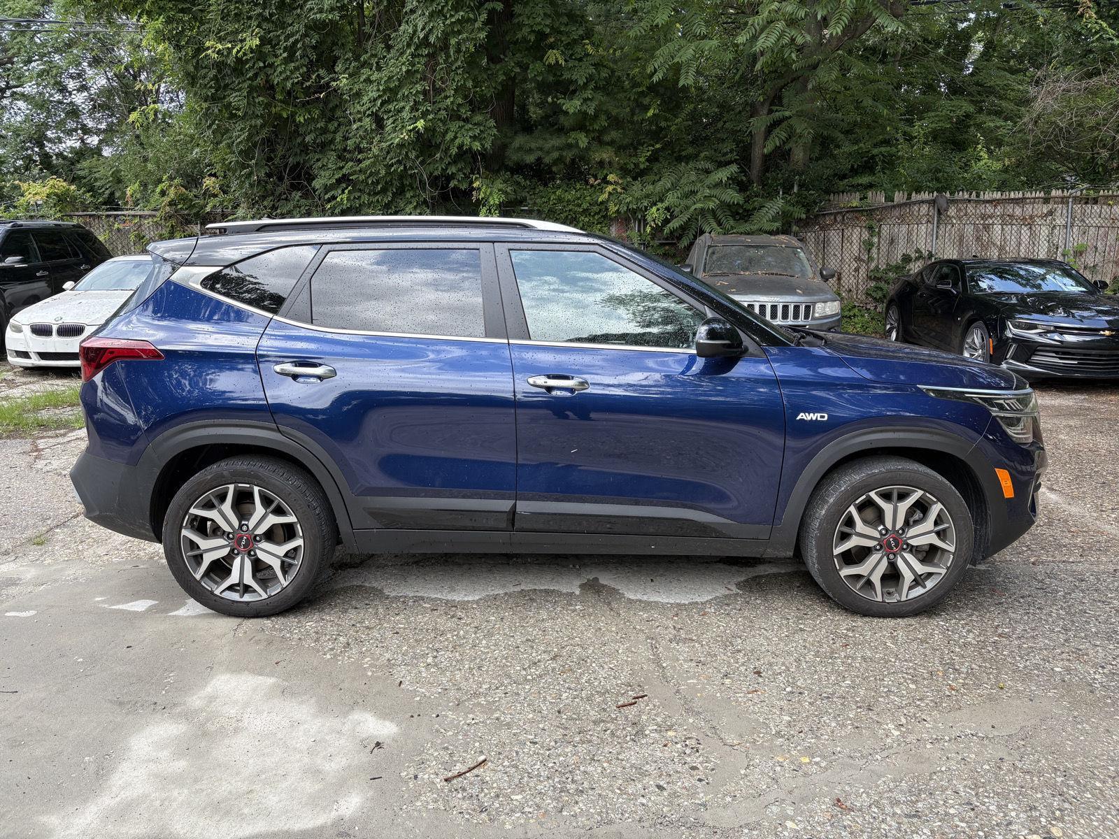 2023 Kia Seltos SX photo 4