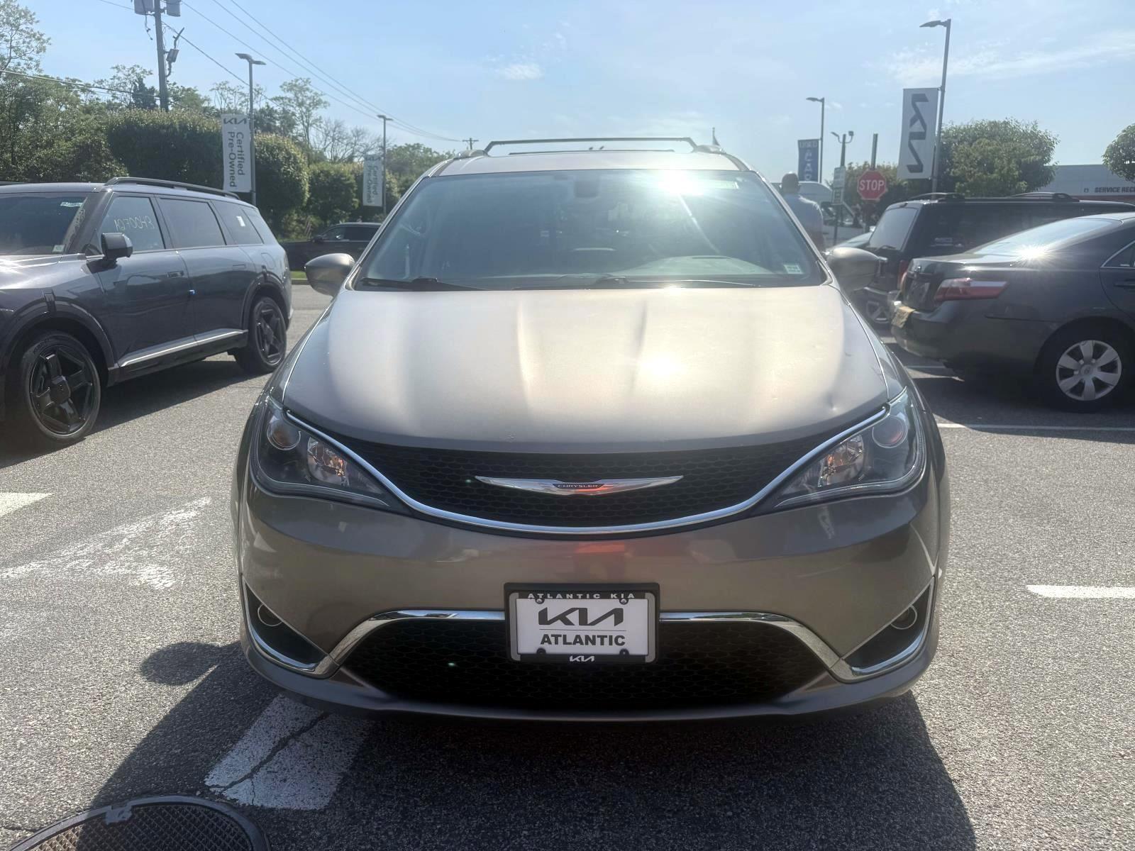 Used 2017 Chrysler Pacifica Touring-L Plus with VIN 2C4RC1EG4HR644371 for sale in West Islip, NY