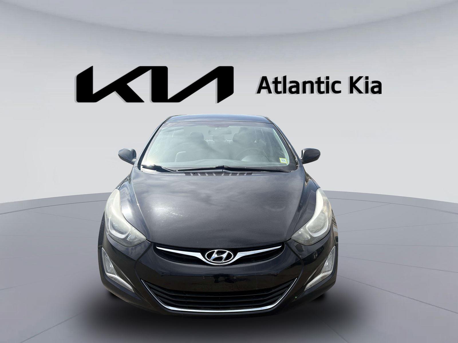 Used 2014 Hyundai Elantra SE with VIN 5NPDH4AE2EH536471 for sale in West Islip, NY