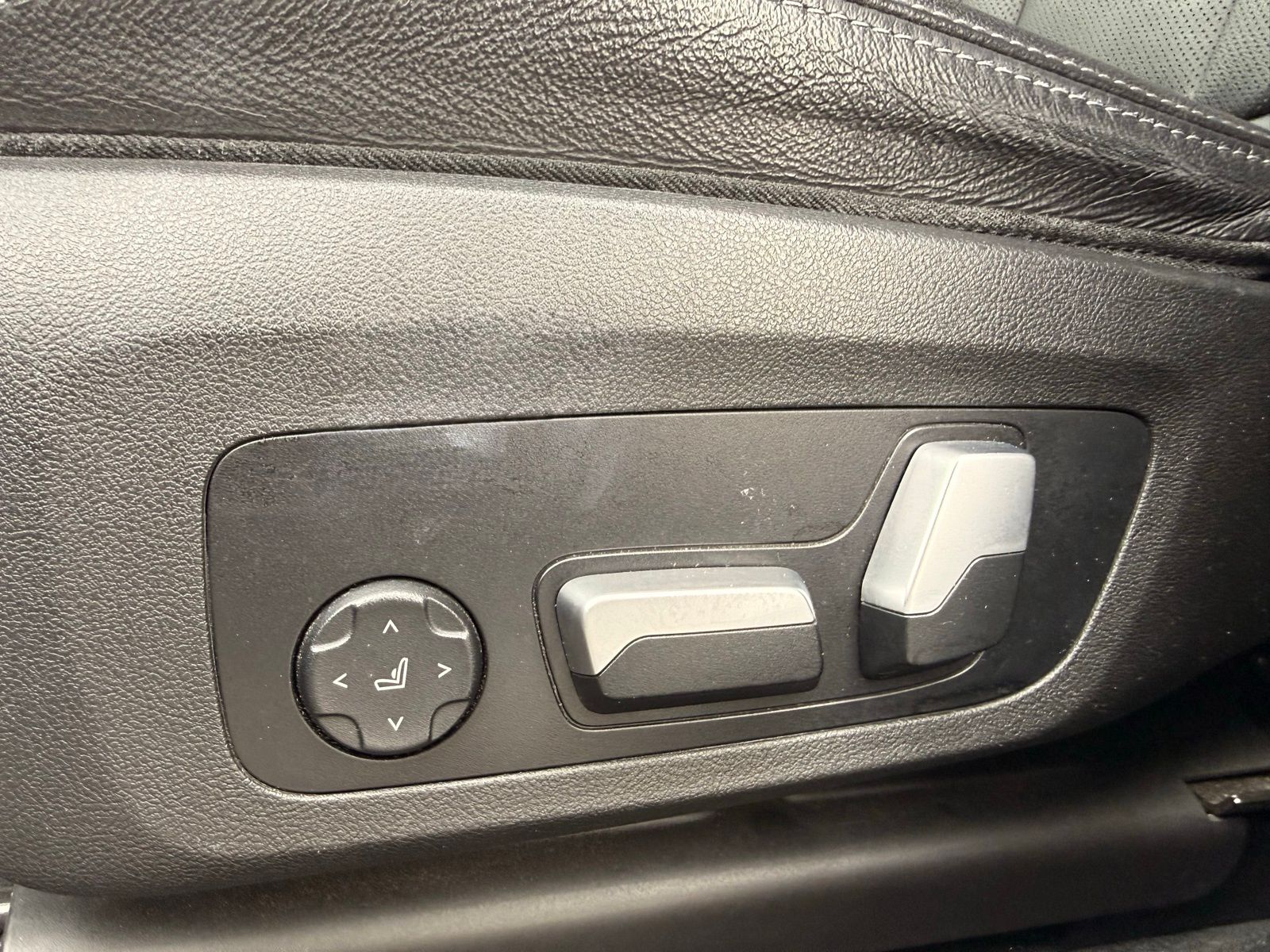 2022 BMW X3 30i - Photo 17
