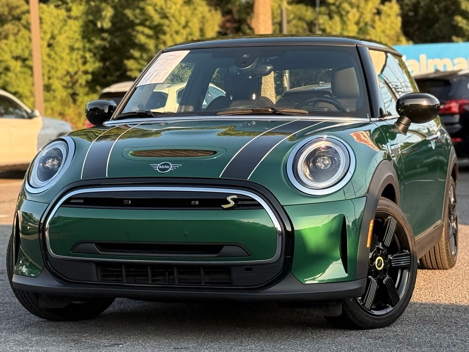 2023 MINI Hardtop Cooper SE's photo