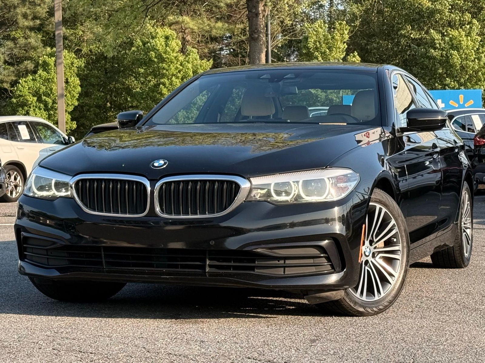 2019 BMW 5 Series 530i xDrive Sedan's photo