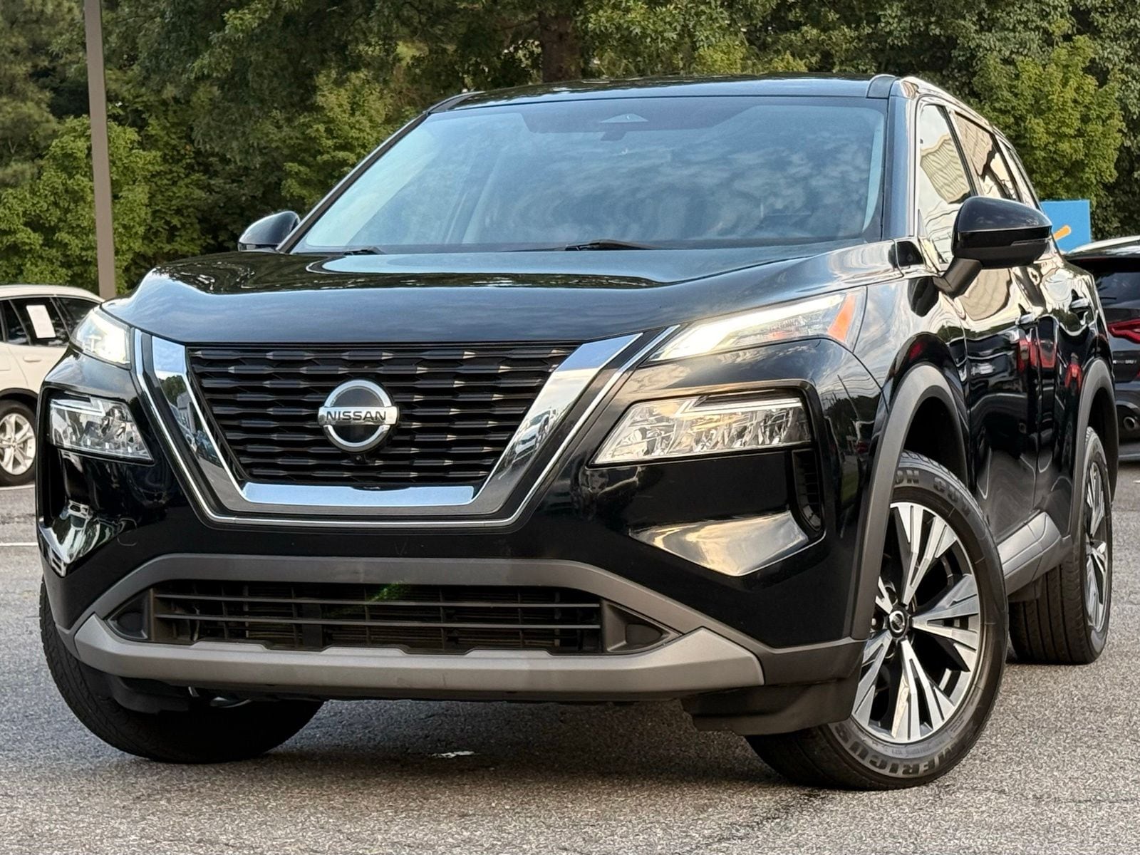 2021 Nissan Rogue SV FWD's photo