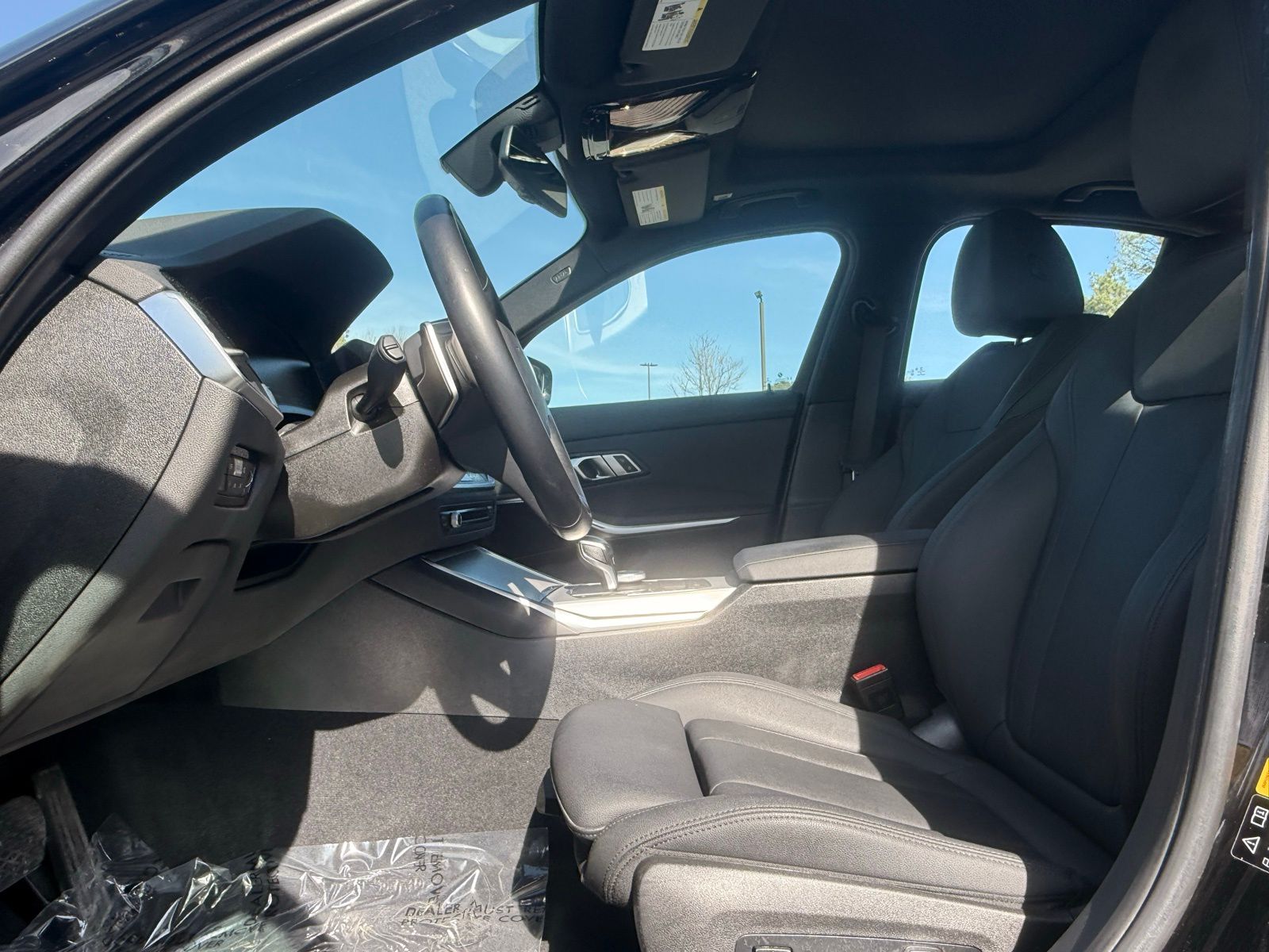 2021 BMW 3 Series 330i - Photo 14