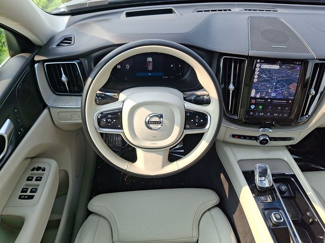 2023 Volvo XC60 Ultimate - Photo 12