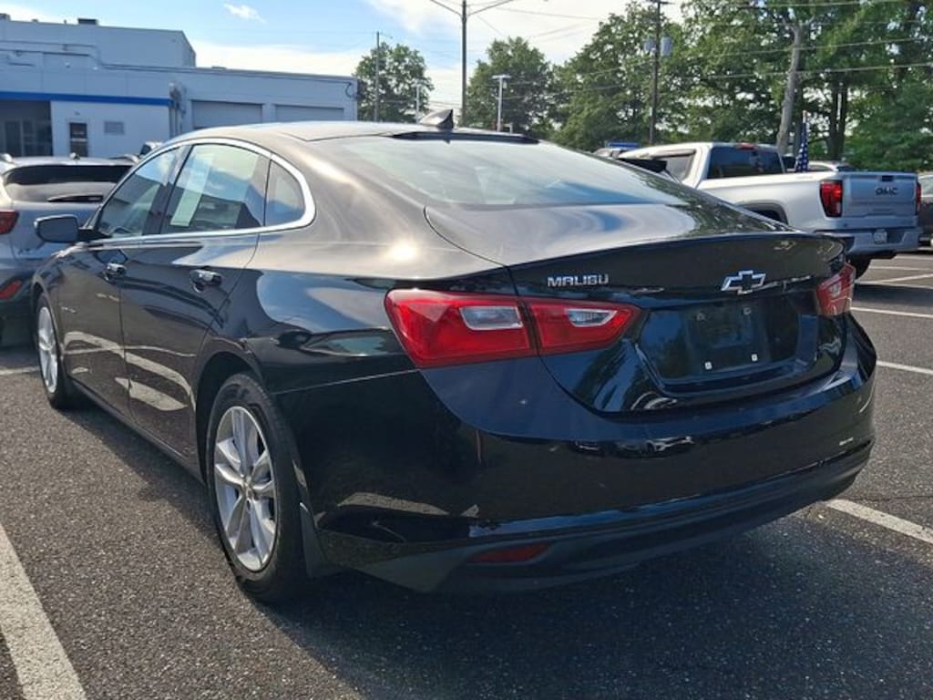 Used 2018 Chevrolet Malibu LT Sedan