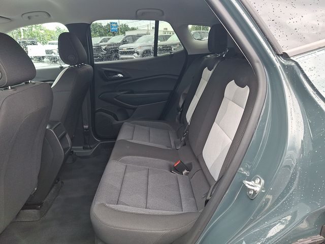 2025 Chevrolet Trax LS - Photo 10