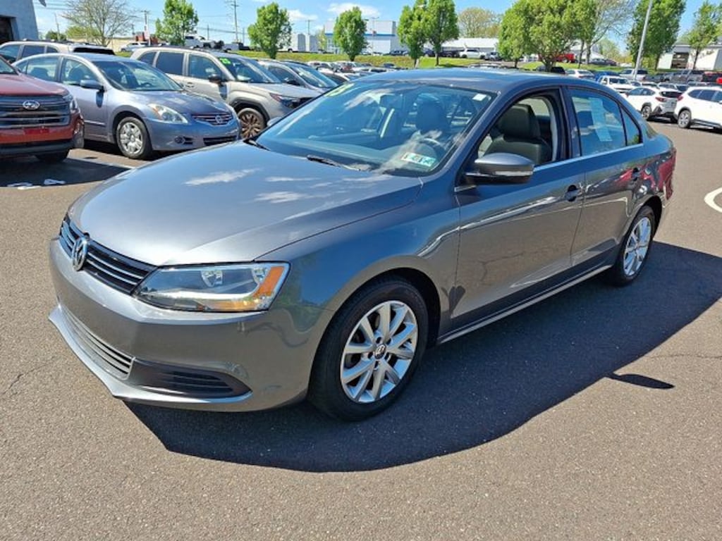 Used 2013 Volkswagen Jetta 2.5L SE Convenience & Sunroof Sedan