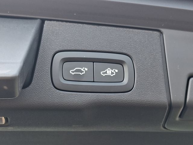 2023 Volvo XC60 Ultimate - Photo 30