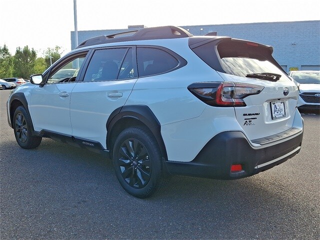 2024 Subaru Outback Onyx Edition photo 2