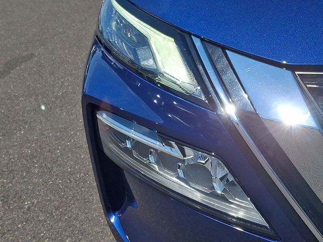 2022 Nissan Rogue SV - Photo 9