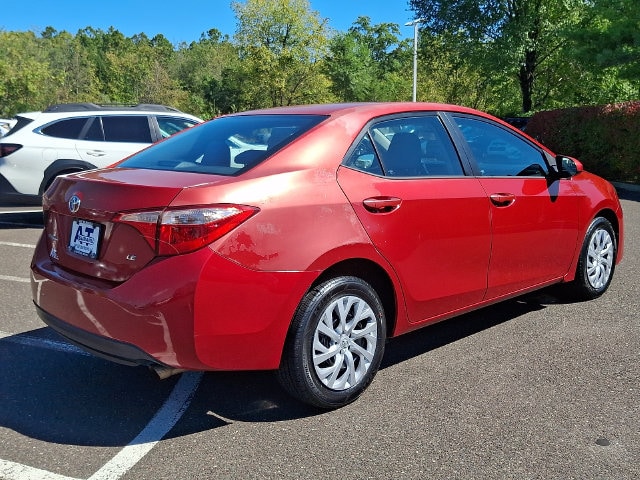 2018 Toyota Corolla LE - Photo 6