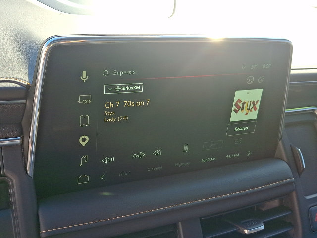 2023 GMC Yukon AT4 - Photo 17