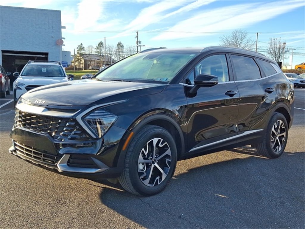 Used 2024 Kia Sportage EX SUV