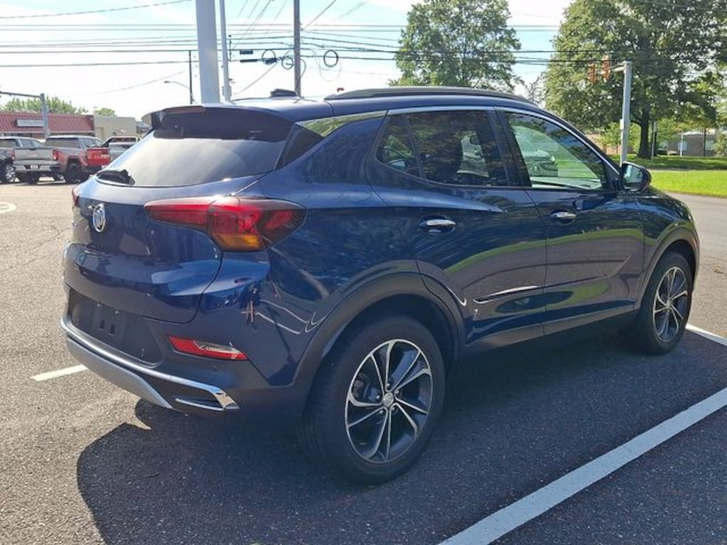 Used 2022 Buick Encore GX Essence SUV