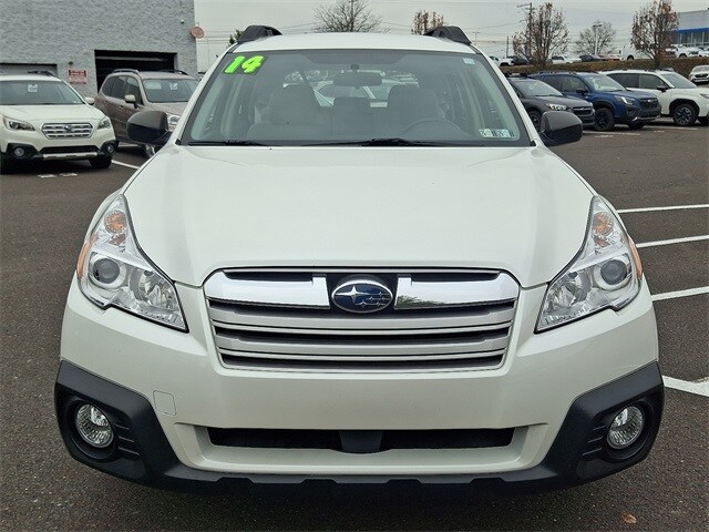 2014 Subaru Outback 2.5i photo 2