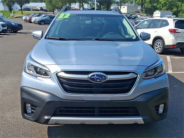 2022 Subaru Outback Limited photo 2