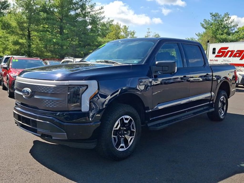 Used 2023 Ford F-150 Lightning XLT Truck